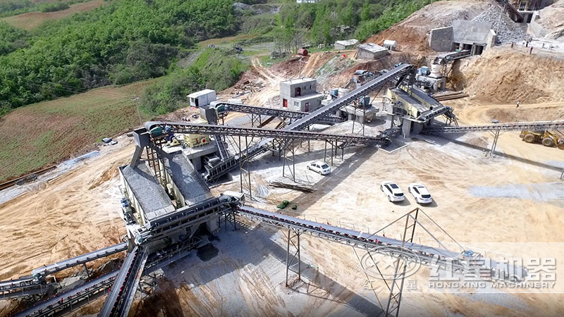 反擊破在圓錐破后使用主要對石料整形