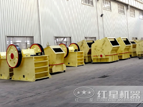 煤礦顎式破碎機(jī)車間