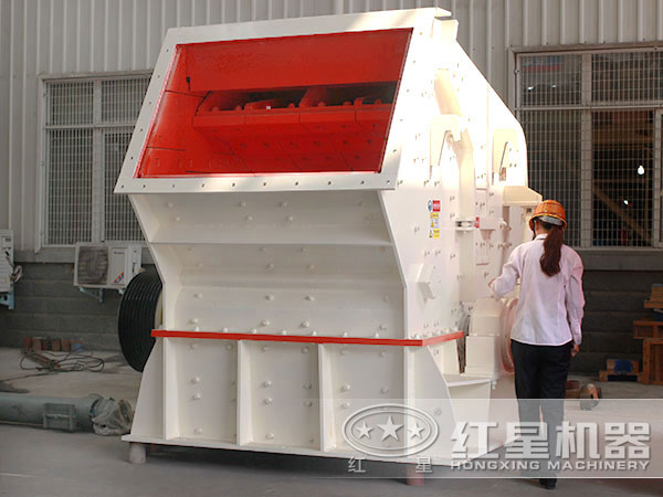 1000*700礦石反擊式破碎機