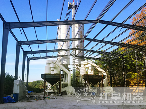 全套400-800目方解石磨粉機(jī)現(xiàn)場(chǎng)