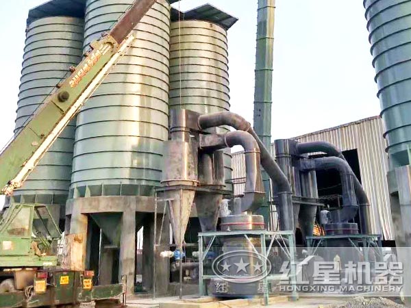 超細(xì)磨粉機利用尾礦現(xiàn)場