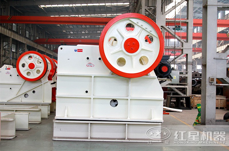 顎式破碎機處理量大、每小時1-1000噸
