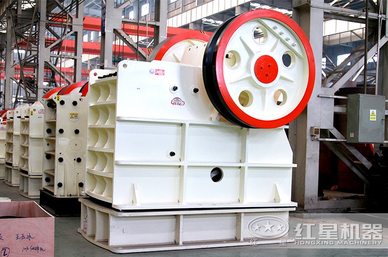 顎式破碎機(jī)處理量大