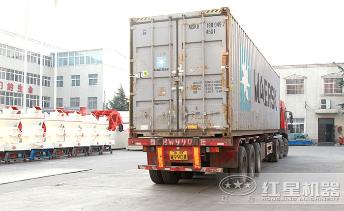 紅星磨粉機(jī)發(fā)貨現(xiàn)場(chǎng)