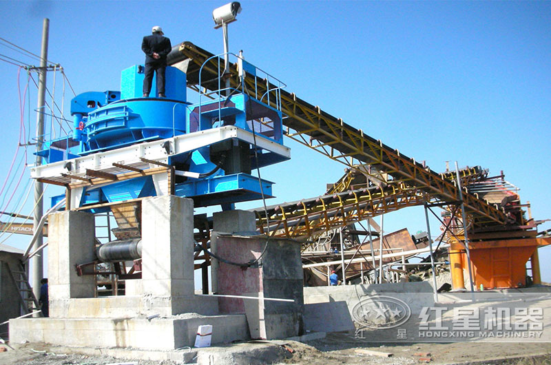 制砂機(jī)設(shè)備作業(yè)現(xiàn)場(chǎng)