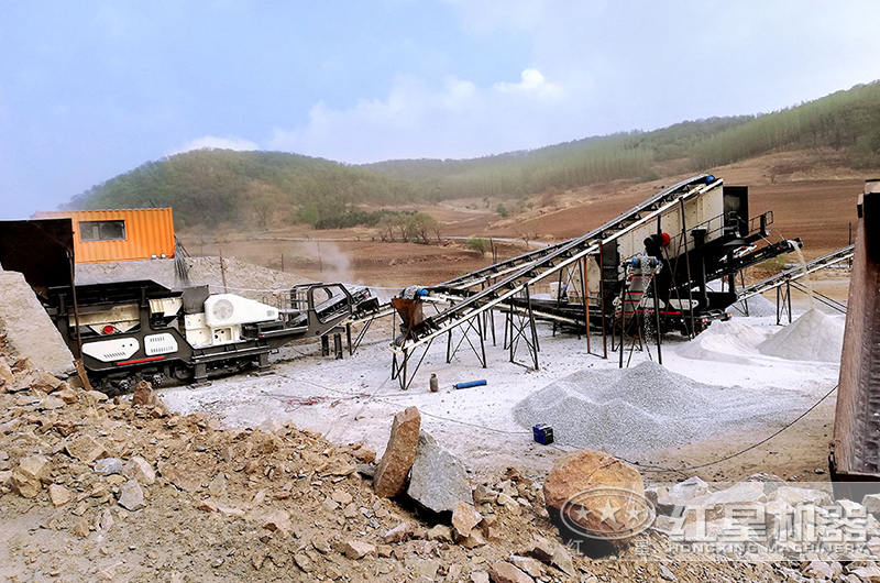 現(xiàn)場進(jìn)行打沙作業(yè)