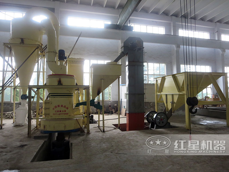 瓷石粉加工設備現(xiàn)場配置