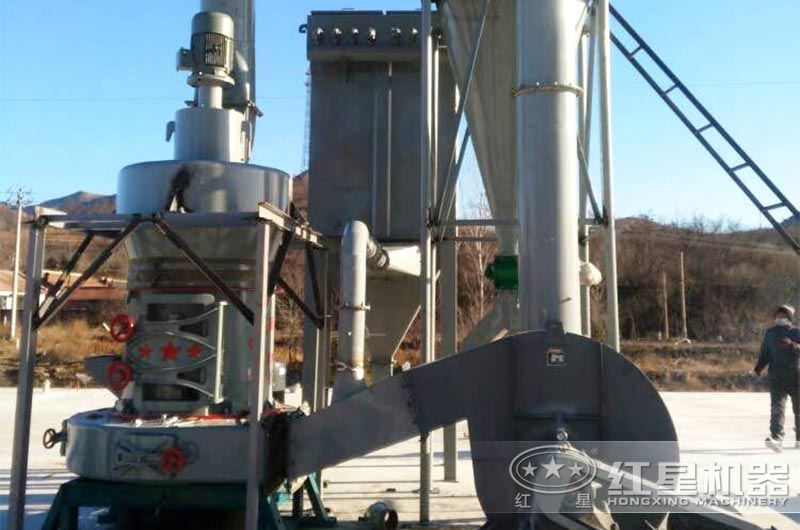 煤矸石磨粉機(jī)現(xiàn)場